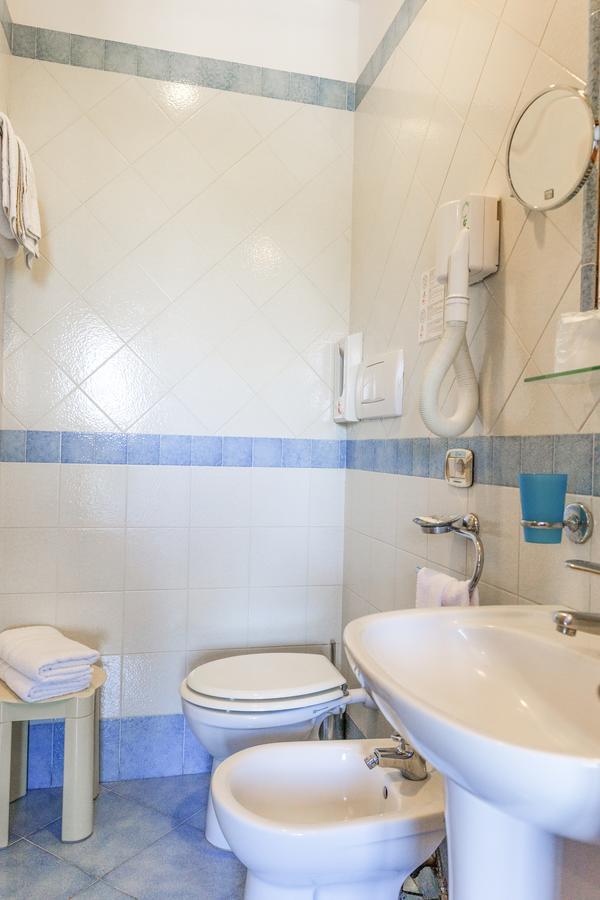 Hotel La Pergoletta SantʼAgata sui Due Golfi Dış mekan fotoğraf