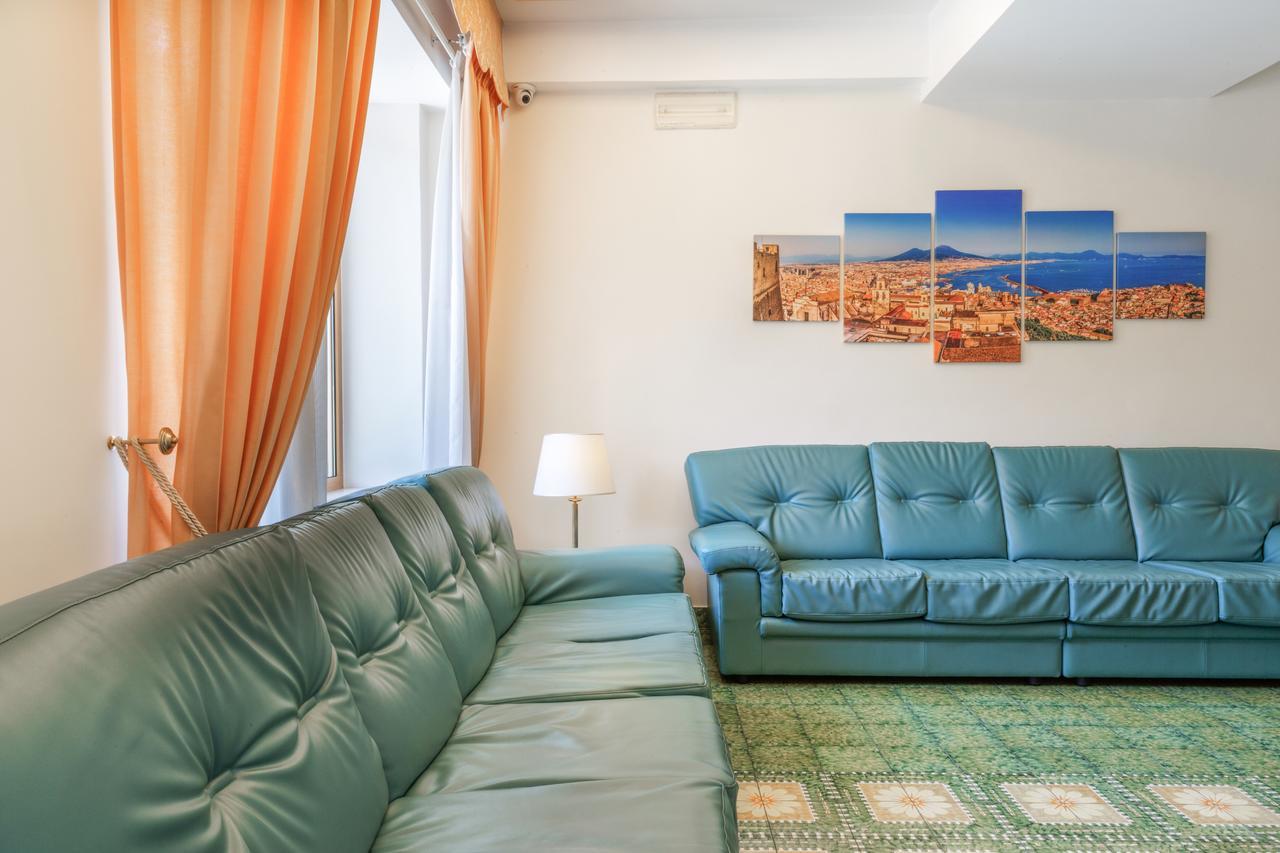 Hotel La Pergoletta SantʼAgata sui Due Golfi Dış mekan fotoğraf